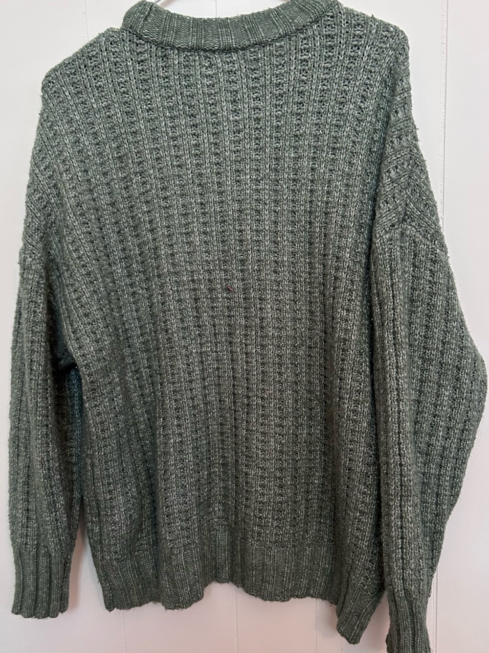 American Eagle Outfitters Olive Ribbed Crew Sweater - Picture 3 of 3